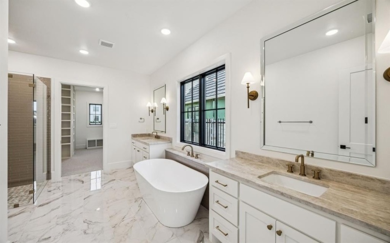 9629 Saint Michel Lane, Fort Worth, TX 76126, 4 Bedrooms Bedrooms, ,5 BathroomsBathrooms,Residential,For Sale,9629 Saint Michel Lane,20952508