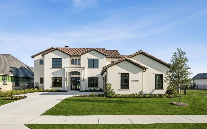9629 Saint Michel Lane, Fort Worth, TX 76126, 4 Bedrooms Bedrooms, ,5 BathroomsBathrooms,Residential,For Sale,9629 Saint Michel Lane,20952508