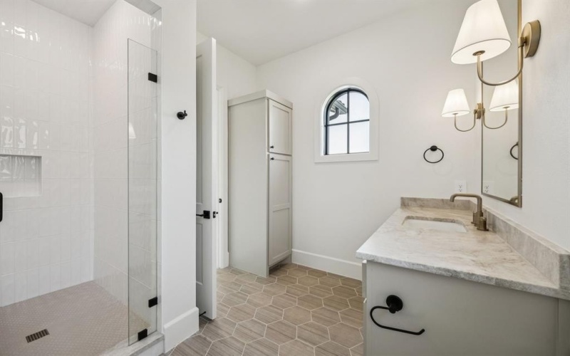 9629 Saint Michel Lane, Fort Worth, TX 76126, 4 Bedrooms Bedrooms, ,5 BathroomsBathrooms,Residential,For Sale,9629 Saint Michel Lane,20952508