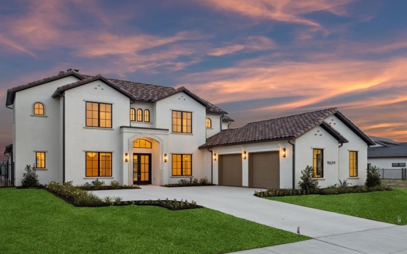 9629 Saint Michel Lane, Fort Worth, TX 76126, 4 Bedrooms Bedrooms, ,5 BathroomsBathrooms,Residential,For Sale,9629 Saint Michel Lane,20952508