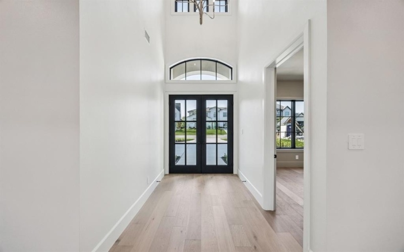 9629 Saint Michel Lane, Fort Worth, TX 76126, 4 Bedrooms Bedrooms, ,5 BathroomsBathrooms,Residential,For Sale,9629 Saint Michel Lane,20952508
