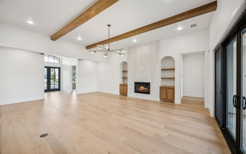 9629 Saint Michel Lane, Fort Worth, TX 76126, 4 Bedrooms Bedrooms, ,5 BathroomsBathrooms,Residential,For Sale,9629 Saint Michel Lane,20952508