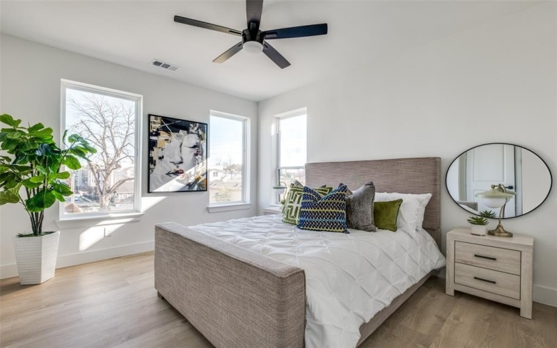 2015 N Prairie Avenue #107, Dallas, TX 75204, 2 Habitaciones Habitaciones , ,2 BañosBaños,Residential,En Venta,2015 N Prairie Avenue,20952552