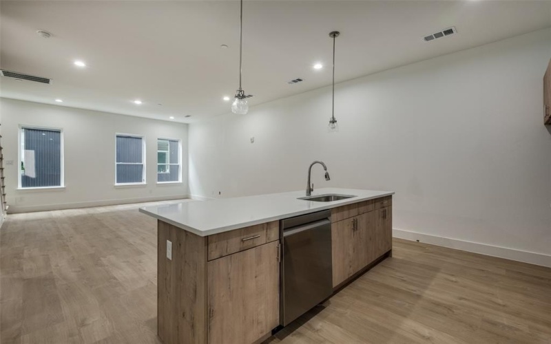 2015 N Prairie Avenue #107, Dallas, TX 75204, 2 Habitaciones Habitaciones , ,2 BañosBaños,Residential,En Venta,2015 N Prairie Avenue,20952552