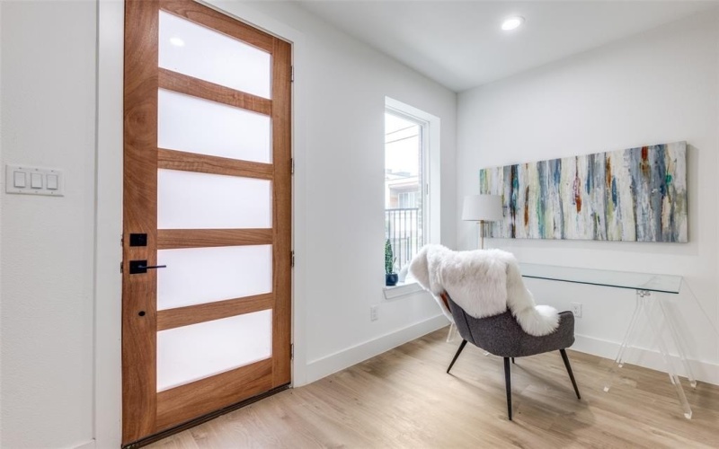 2015 N Prairie Avenue #107, Dallas, TX 75204, 2 Habitaciones Habitaciones , ,2 BañosBaños,Residential,En Venta,2015 N Prairie Avenue,20952552