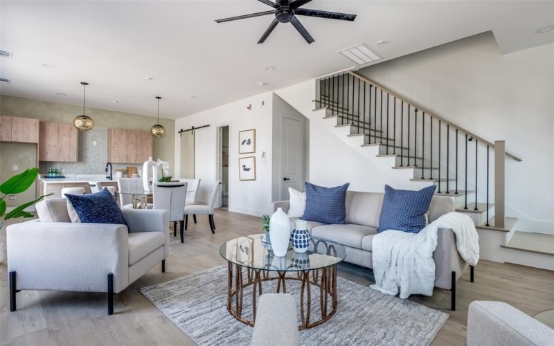 2015 N Prairie Avenue #107, Dallas, TX 75204, 2 Habitaciones Habitaciones , ,2 BañosBaños,Residential,En Venta,2015 N Prairie Avenue,20952552