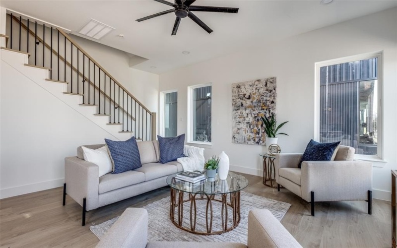 2015 N Prairie Avenue #107, Dallas, TX 75204, 2 Habitaciones Habitaciones , ,2 BañosBaños,Residential,En Venta,2015 N Prairie Avenue,20952552