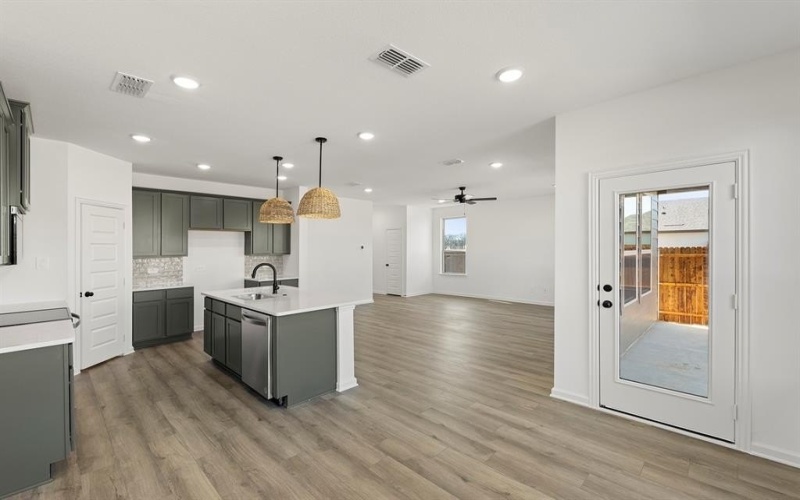 1628 Edgeway Drive, Aubrey, TX 76227, 3 Bedrooms Bedrooms, ,2 BathroomsBathrooms,Residential,For Sale,1628 Edgeway Drive,20952614