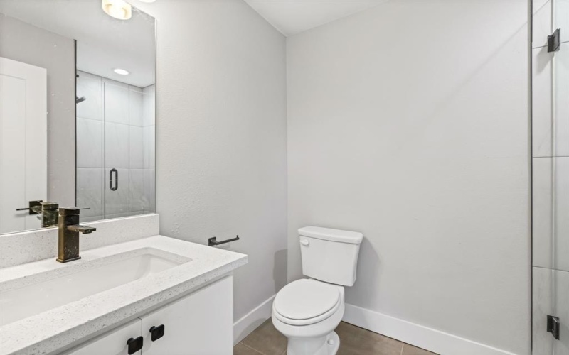 4707 Virginia Avenue #103, Dallas, TX 75204, 2 Habitaciones Habitaciones , ,3 BañosBaños,Residential,En Venta,4707 Virginia Avenue,20952758