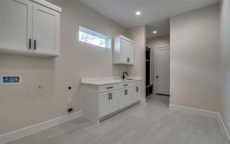 813 Firestone Lane, Richardson, TX 75080, 4 Bedrooms Bedrooms, ,3 BathroomsBathrooms,Residential,For Sale,813 Firestone Lane,20952779