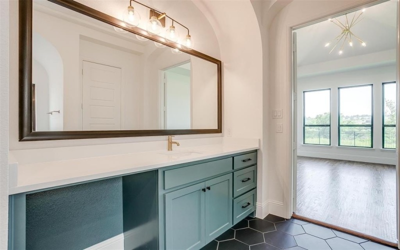 13229 Meadow Cross, Fort Worth, TX 76008, 4 Bedrooms Bedrooms, ,5 BathroomsBathrooms,Residential,For Sale,13229 Meadow Cross,20952801