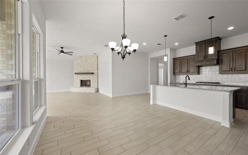 366 Paddle Boat Drive, Granbury, TX 76048, 3 Bedrooms Bedrooms, ,2 BathroomsBathrooms,Residential,For Sale,366 Paddle Boat Drive,20953127
