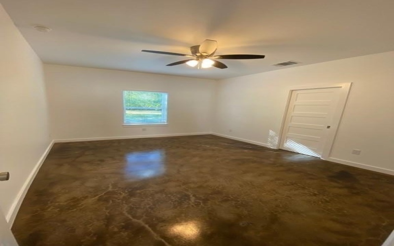 1320 S Montgomery Street, Sherman, TX 75090, 3 Bedrooms Bedrooms, ,2 BathroomsBathrooms,Residential Lease,For Rent,1320 S Montgomery Street,20953200