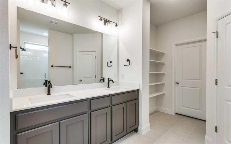 514 Hillcrest Circle, Justin, TX 76247, 3 Habitaciones Habitaciones , ,2 BañosBaños,Residential,En Venta,514 Hillcrest Circle,20953305