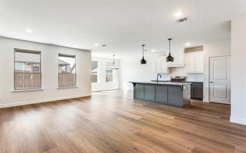 514 Hillcrest Circle, Justin, TX 76247, 3 Habitaciones Habitaciones , ,2 BañosBaños,Residential,En Venta,514 Hillcrest Circle,20953305