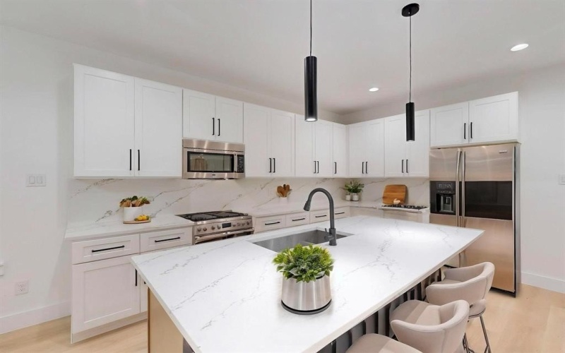 4515 Wahoo Street, Dallas, TX 75210, 3 Bedrooms Bedrooms, ,2 BathroomsBathrooms,Residential,For Sale,4515 Wahoo Street,20953492