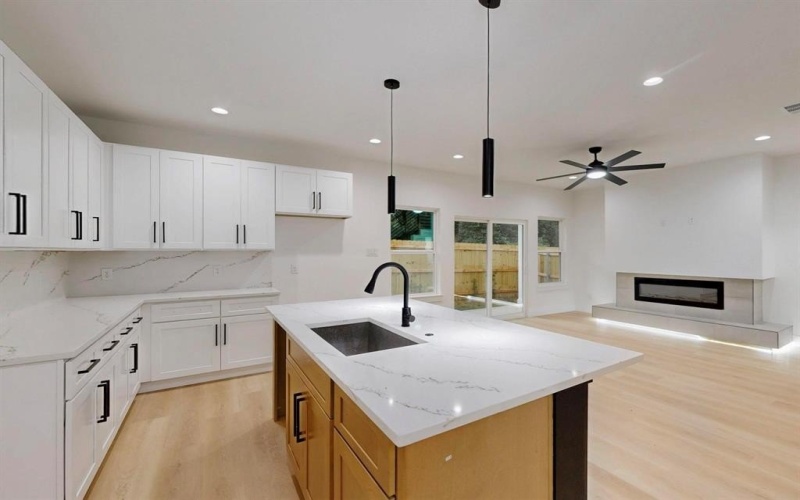 4515 Wahoo Street, Dallas, TX 75210, 3 Bedrooms Bedrooms, ,2 BathroomsBathrooms,Residential,For Sale,4515 Wahoo Street,20953492