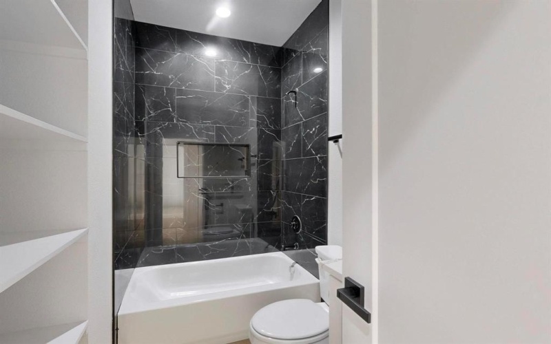 4515 Wahoo Street, Dallas, TX 75210, 3 Bedrooms Bedrooms, ,2 BathroomsBathrooms,Residential,For Sale,4515 Wahoo Street,20953492