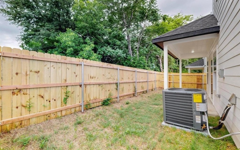 4515 Wahoo Street, Dallas, TX 75210, 3 Bedrooms Bedrooms, ,2 BathroomsBathrooms,Residential,For Sale,4515 Wahoo Street,20953492