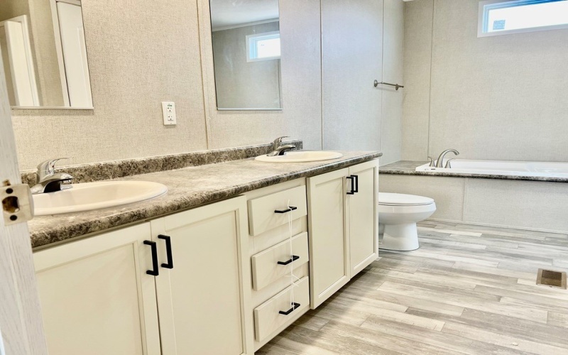 2361 Rain Ave, Stanton, TX 79782, 4 Bedrooms Bedrooms, ,2 BathroomsBathrooms,Residential,For Sale,2361 Rain Ave,50080787