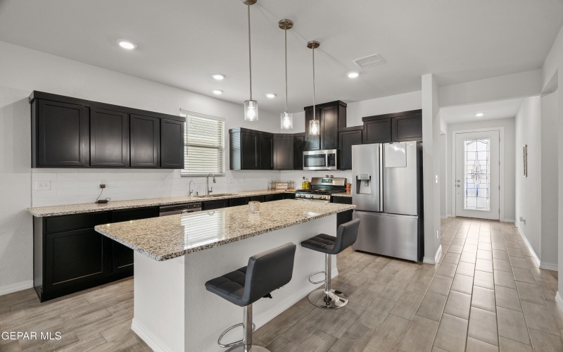 1669 Sam Dominguez, El Paso, TX 79928, 5 Bedrooms Bedrooms, ,2 BathroomsBathrooms,Residential,For Sale,1669 Sam Dominguez,923596