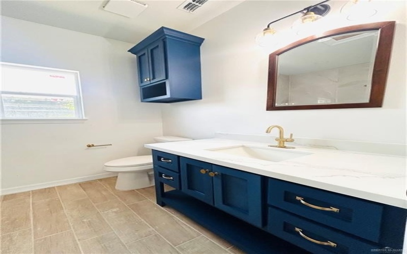 412 S Bowie Avenue, Elsa, TX 78538, 3 Habitaciones Habitaciones , ,2 BañosBaños,Residential,En Venta,412 S Bowie Avenue,472556