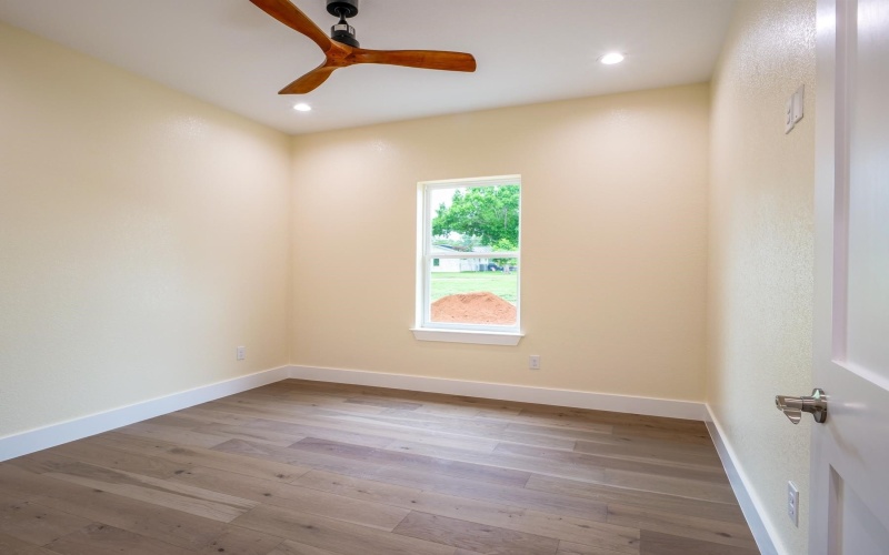 1415 Bluebonnet, Marble Falls, TX 78654, 3 Bedrooms Bedrooms, ,2 BathroomsBathrooms,Residential,For Sale,1415 Bluebonnet,173637