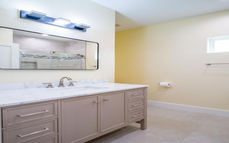 1415 Bluebonnet, Marble Falls, TX 78654, 3 Bedrooms Bedrooms, ,2 BathroomsBathrooms,Residential,For Sale,1415 Bluebonnet,173637