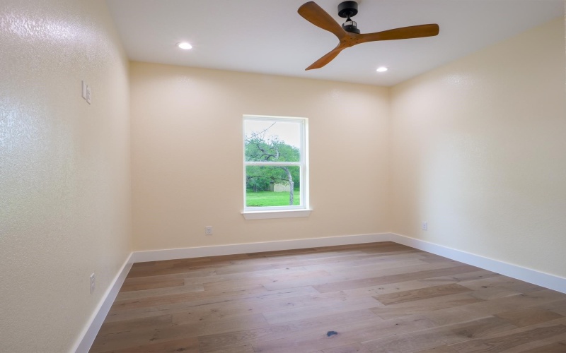 1415 Bluebonnet, Marble Falls, TX 78654, 3 Bedrooms Bedrooms, ,2 BathroomsBathrooms,Residential,For Sale,1415 Bluebonnet,173637