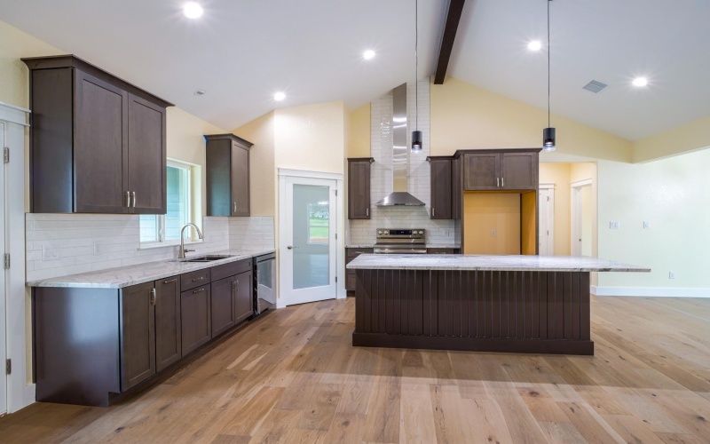 1415 Bluebonnet, Marble Falls, TX 78654, 3 Bedrooms Bedrooms, ,2 BathroomsBathrooms,Residential,For Sale,1415 Bluebonnet,173637