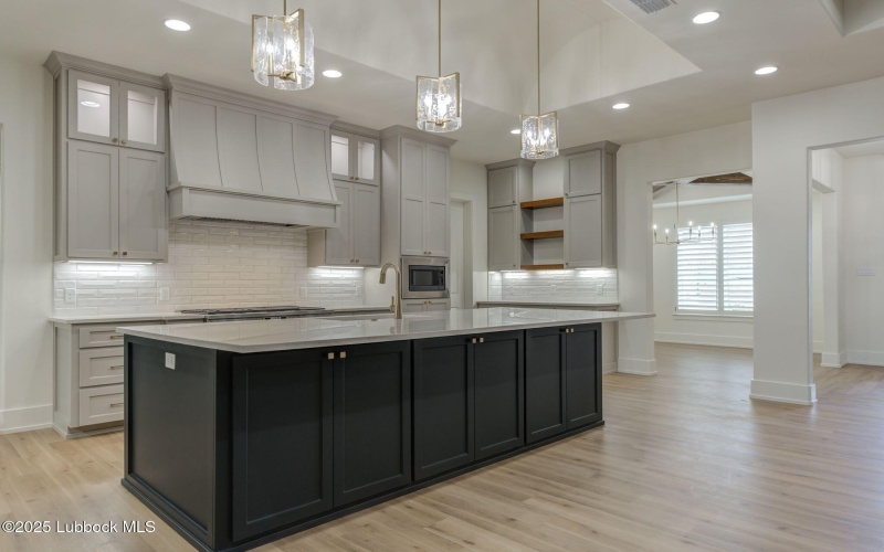 7726 46th Street, Lubbock, TX 79407, 4 Habitaciones Habitaciones , ,5 BañosBaños,Residential,En Venta,7726 46th Street,202555571