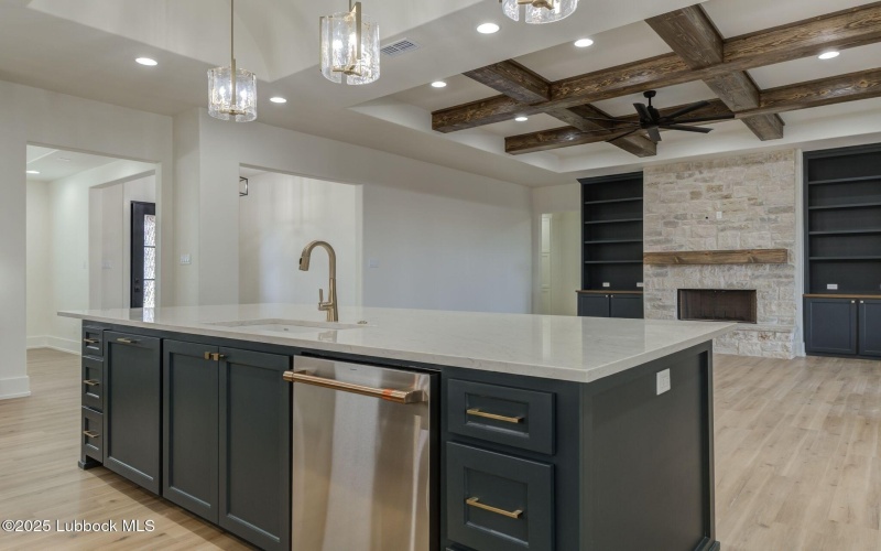 7726 46th Street, Lubbock, TX 79407, 4 Habitaciones Habitaciones , ,5 BañosBaños,Residential,En Venta,7726 46th Street,202555571