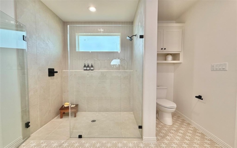 5600 San Jacinto Drive, Granbury, TX 76048, 3 Bedrooms Bedrooms, ,2 BathroomsBathrooms,Residential,For Sale,5600 San Jacinto Drive,20940965