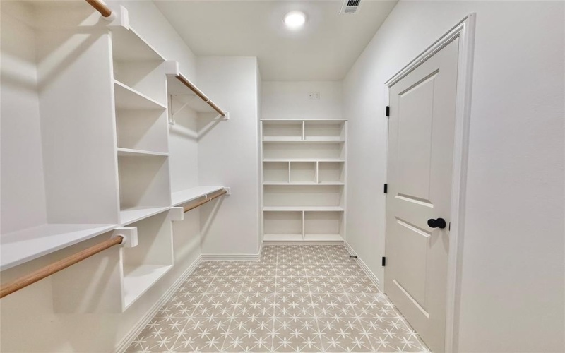 5600 San Jacinto Drive, Granbury, TX 76048, 3 Bedrooms Bedrooms, ,2 BathroomsBathrooms,Residential,For Sale,5600 San Jacinto Drive,20940965