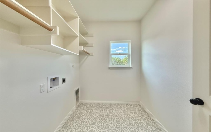 5600 San Jacinto Drive, Granbury, TX 76048, 3 Bedrooms Bedrooms, ,2 BathroomsBathrooms,Residential,For Sale,5600 San Jacinto Drive,20940965