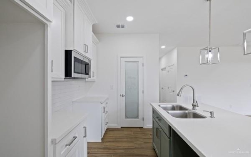 1122 Washington Avenue, Mission, TX 78572, 3 Habitaciones Habitaciones , ,2 BañosBaños,Residential,En Venta,1122 Washington Avenue,472581