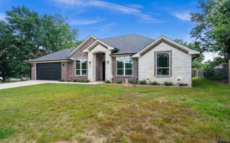 7480 County Road 35, Tyler, TX 75706, 5 Habitaciones Habitaciones , ,3 BañosBaños,Residential,En Venta,7480 County Road 35,25008293