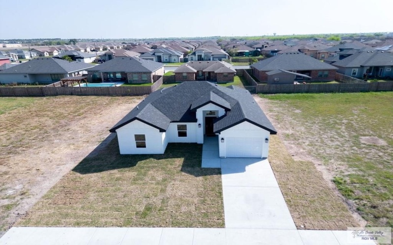 8713 SWAN LAKE DR, HARLINGEN, TX 78552, 3 Bedrooms Bedrooms, ,2 BathroomsBathrooms,Residential,For Sale,8713 SWAN LAKE DR,29765604