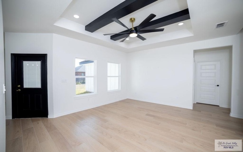 8713 SWAN LAKE DR, HARLINGEN, TX 78552, 3 Bedrooms Bedrooms, ,2 BathroomsBathrooms,Residential,For Sale,8713 SWAN LAKE DR,29765604