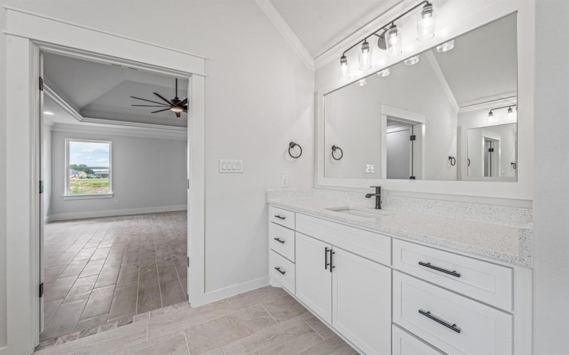 2001 Downslope Lane, Weatherford, TX 76087, 4 Bedrooms Bedrooms, ,3 BathroomsBathrooms,Residential,For Sale,2001 Downslope Lane,20953736