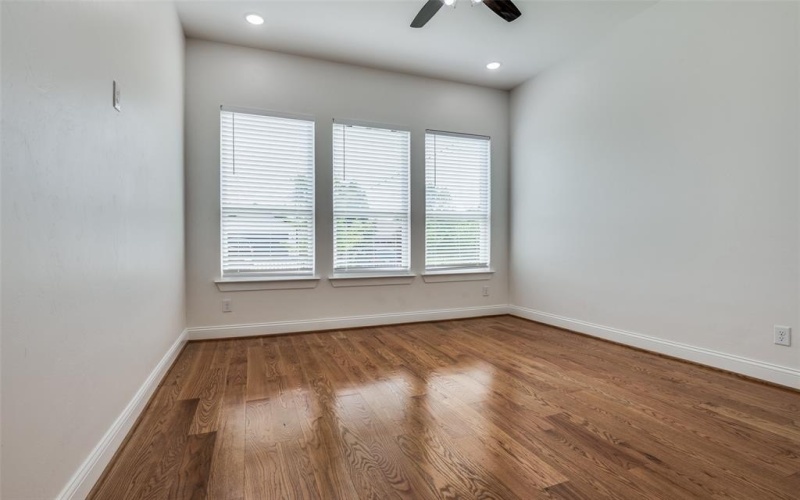 319 Bounding Main Street, Gun Barrel City, TX 75156, 4 Habitaciones Habitaciones , ,2 BañosBaños,Residential,En Venta,319 Bounding Main Street,20953830