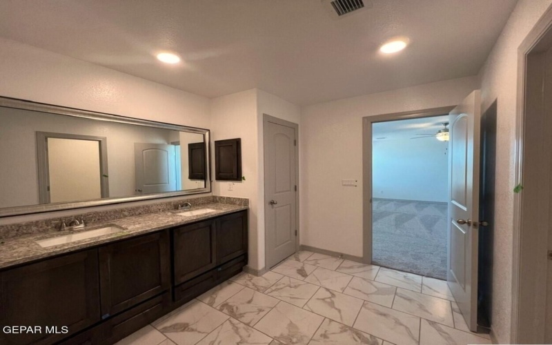 12868 Star Gaze Avenue, El Paso, TX 79928, 4 Habitaciones Habitaciones , ,2 BañosBaños,Residential,En Venta,12868 Star Gaze Avenue,923636