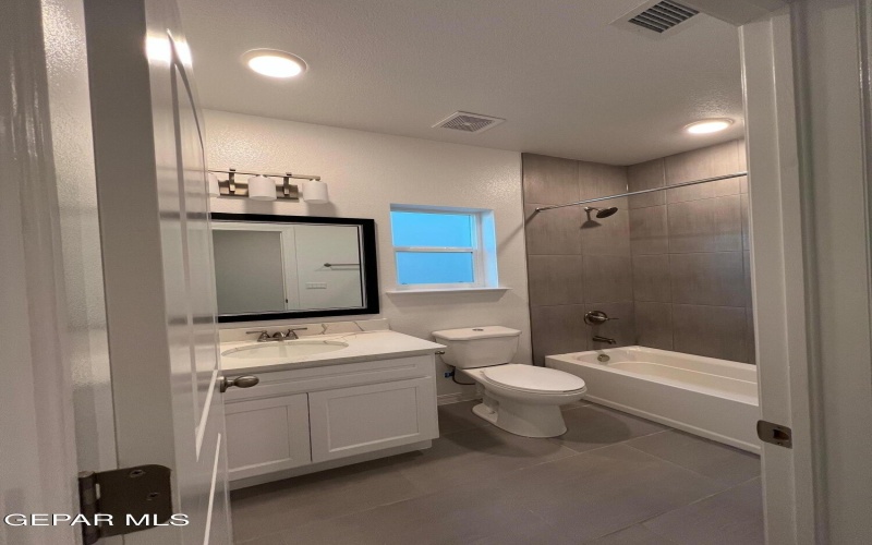 12856 Star Gaze Avenue, El Paso, TX 79928, 5 Habitaciones Habitaciones , ,2 BañosBaños,Residential,En Venta,12856 Star Gaze Avenue,923639