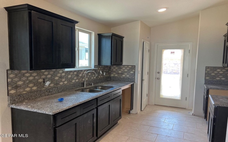 14504 Mariam Hanna Street, El Paso, TX 79938, 3 Habitaciones Habitaciones , ,2 BañosBaños,Residential,En Venta,14504 Mariam Hanna Street,923640