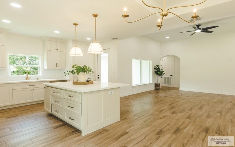 23100 HIDALGO AVE., HARLINGEN, TX 78552, 3 Bedrooms Bedrooms, ,2 BathroomsBathrooms,Residential,For Sale,23100 HIDALGO AVE.,29765620