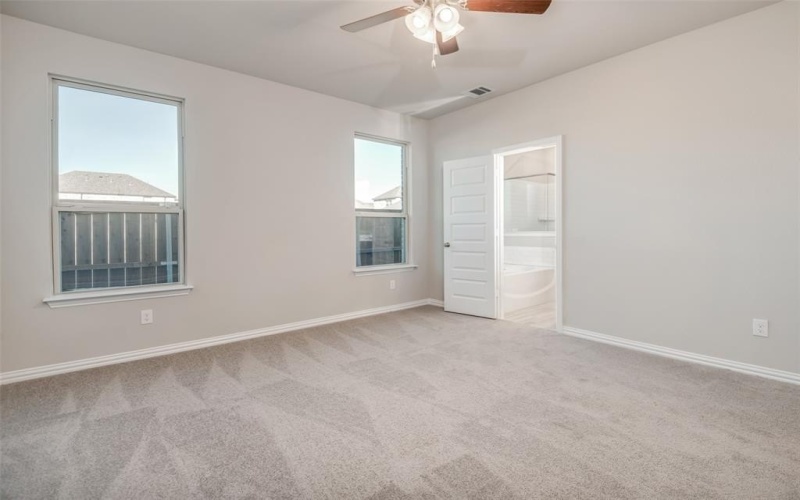 1125 Western Yarrow Avenue, Justin, TX 76247, 5 Habitaciones Habitaciones , ,3 BañosBaños,Residential Lease,En Alquiler,1125 Western Yarrow Avenue,20948362