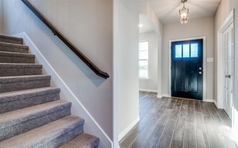 1125 Western Yarrow Avenue, Justin, TX 76247, 5 Habitaciones Habitaciones , ,3 BañosBaños,Residential Lease,En Alquiler,1125 Western Yarrow Avenue,20948362