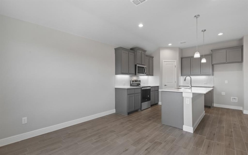 1736 RIVER BEND Road, Burleson, TX 76028, 4 Habitaciones Habitaciones , ,2 BañosBaños,Residential,En Venta,1736 RIVER BEND Road,20952502