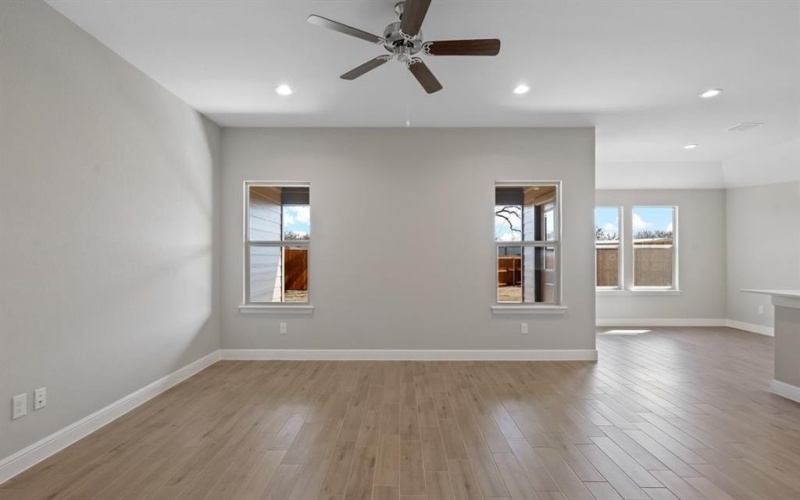 1736 RIVER BEND Road, Burleson, TX 76028, 4 Habitaciones Habitaciones , ,2 BañosBaños,Residential,En Venta,1736 RIVER BEND Road,20952502