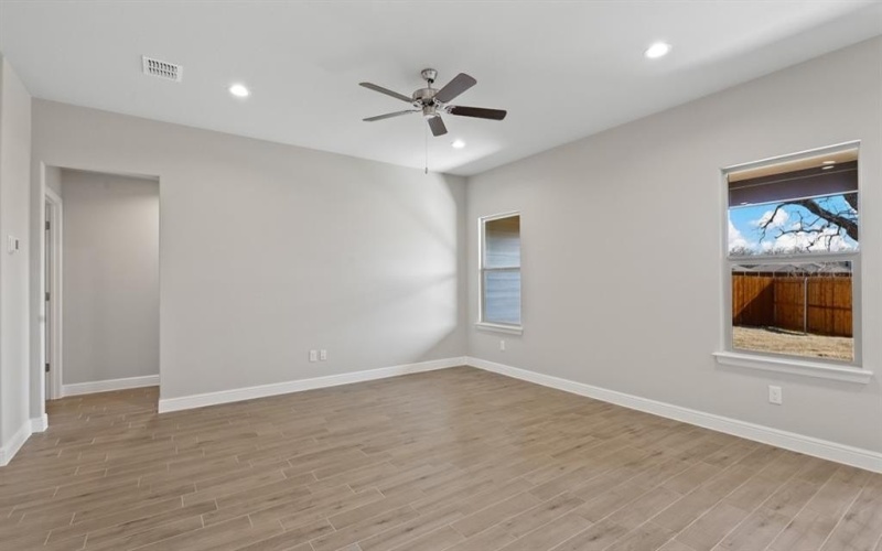 1736 RIVER BEND Road, Burleson, TX 76028, 4 Habitaciones Habitaciones , ,2 BañosBaños,Residential,En Venta,1736 RIVER BEND Road,20952502